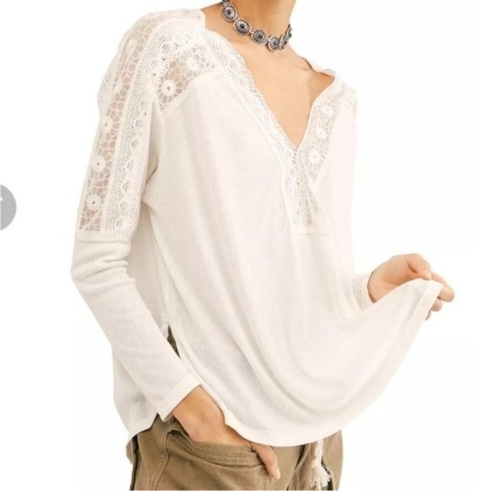 Free People Top Women XS White Lace Crochet V-Neck Thermal Long Sleeve Boho